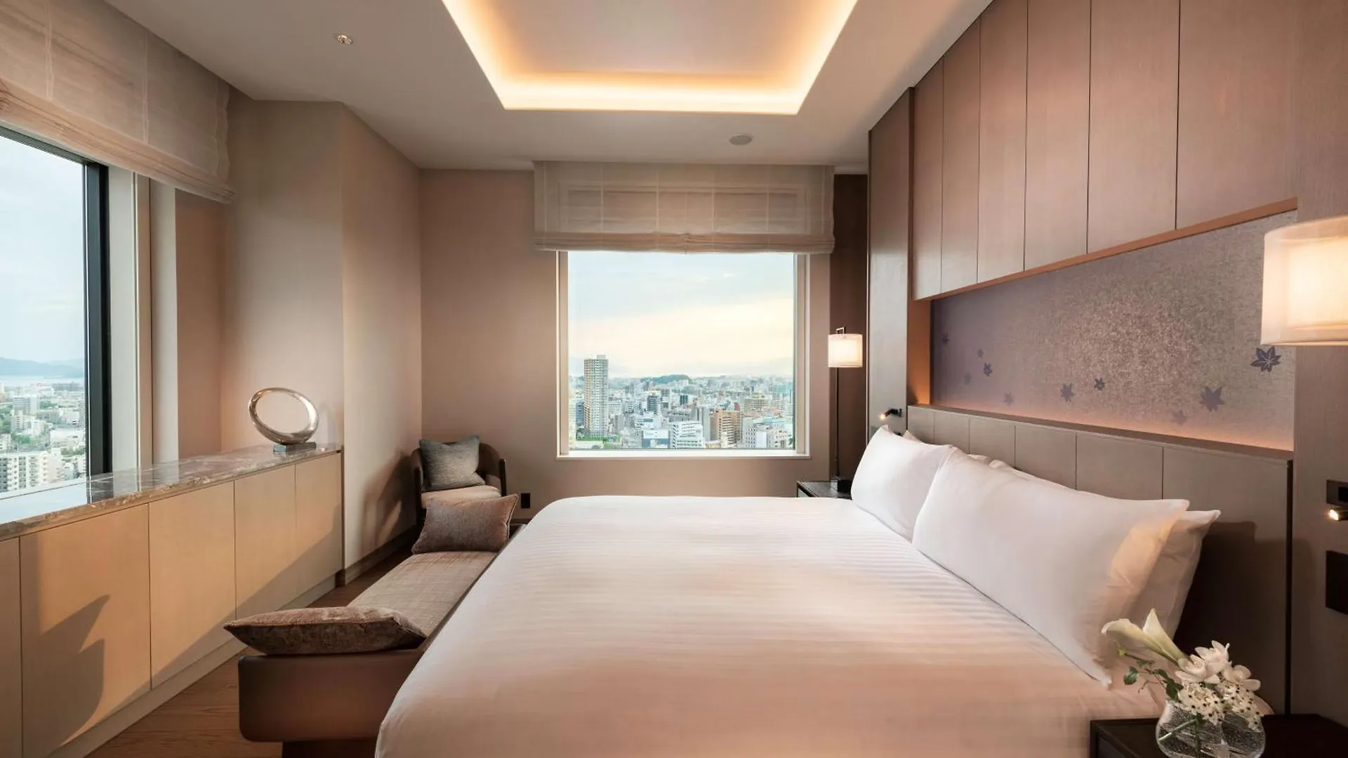****  Hilton Hiroshima Hotel Japan