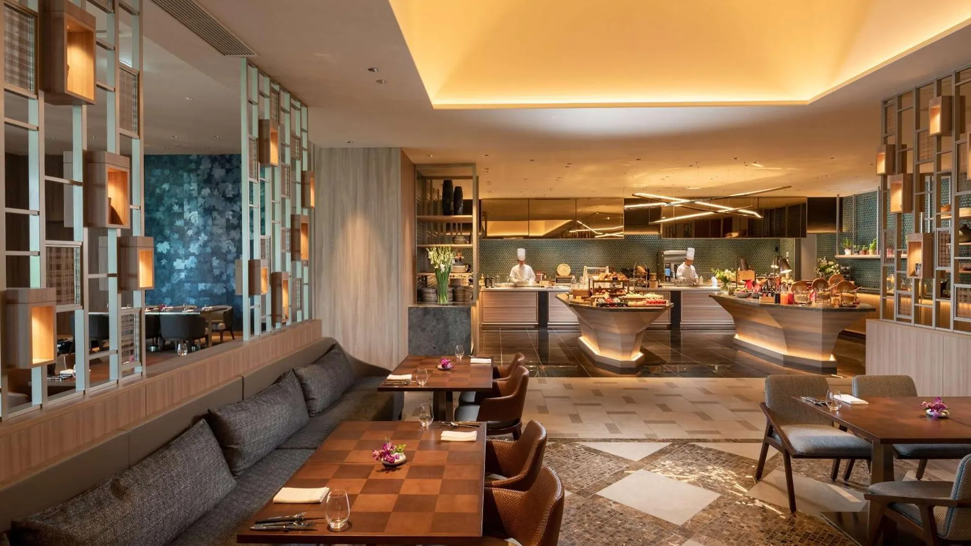 Hilton Hiroshima Hotel 4*,